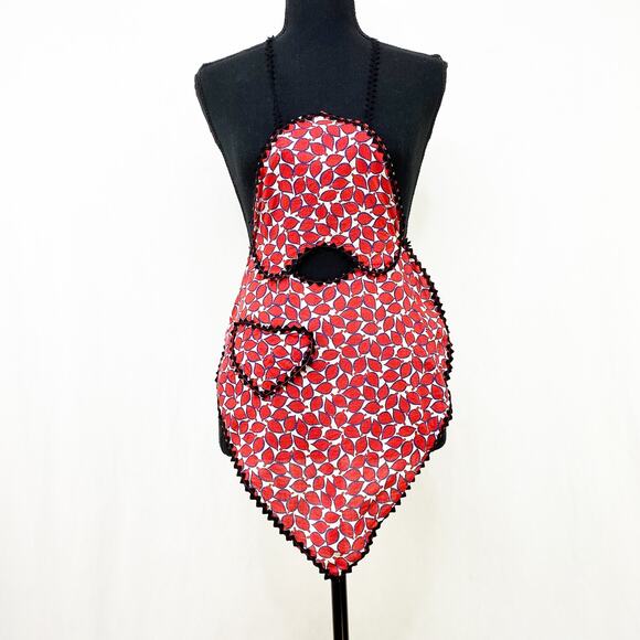 Vintage Handmade Apron Red Leaf Heart Full Chest Tie WaistO/S - Picture 1 of 4